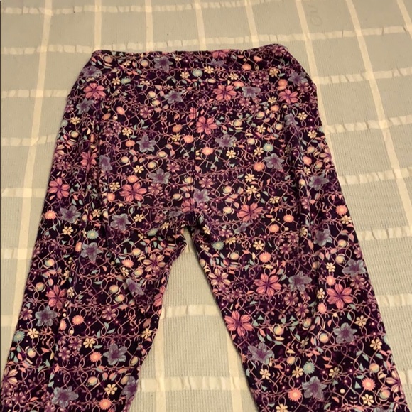 LuLaRoe Leggings - Picture 3 of 3